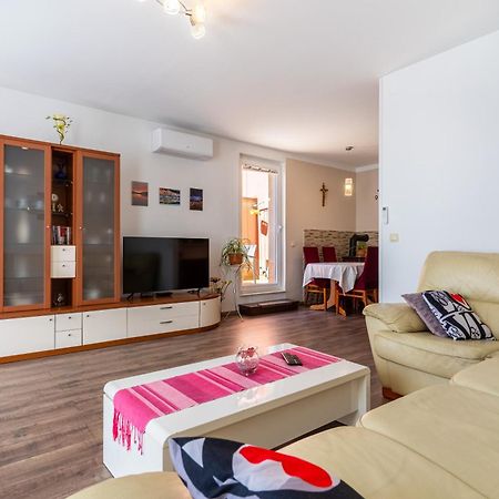 Apartman Laura ツレス エクステリア 写真